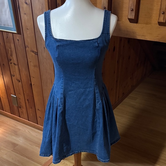 Cider Dresses & Skirts - Cider Size Medium M Denim Square-Neck Mini Dress stretch